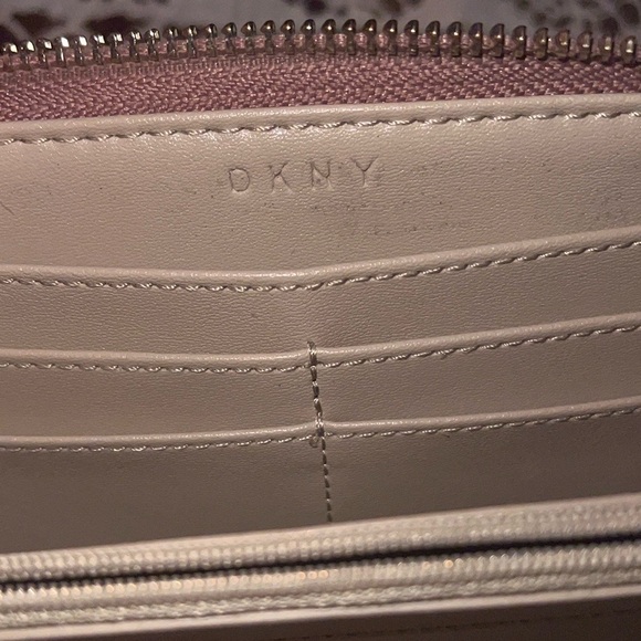 *SOLD on MERCARI DKNY leather zip around wallet - lined - many pockets - - Picture 4 of 4
